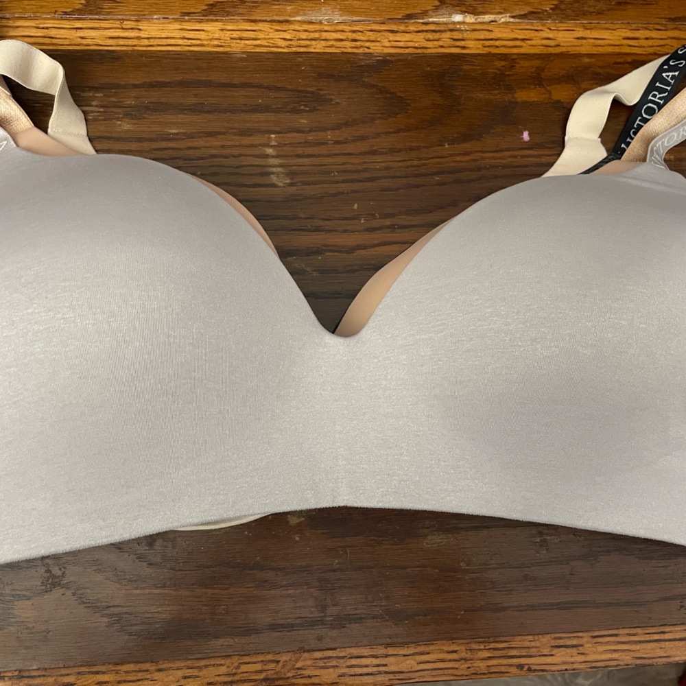 Victoria bras